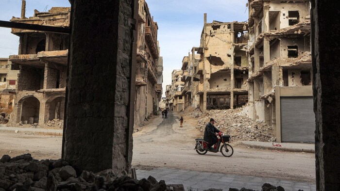 Zerbombte Häuser in der syrischen Stadt Homs