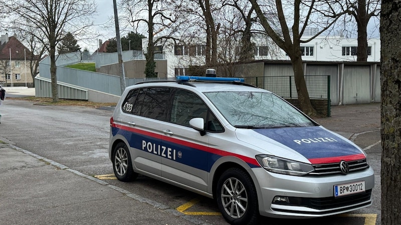 Der Grillparzer-Campus in St. Pölten war ab Dienstagfrüh geschlossen. (Bild: Thomas Werth)