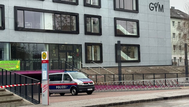 Several schools in St. Pölten, such as the grammar school in Josefstraße and the Grillparzer Campus, were closed on Tuesday following a bomb threat. (Bild: Thomas Werth)