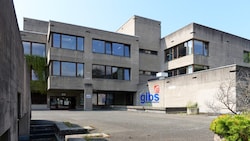 Eine der diesmal betroffenen Schulen: das GIBS in Eggenberg (Bild: Robert Kropf (CC BY-SA 4.0))