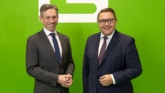 Werner Ressi (links) und Martin Graf leiten die Energie Steiermark die nächsten fünf Jahre.  (Bild: Energie Steiermark)