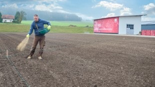 Die zuletzt als Parkplatz genutzte Fläche wird renaturiert. (Bild: Fill Maschinenbau)