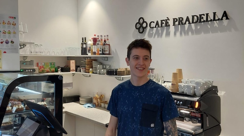 You can also take part and help at Nathanael Pradella's Cafè Pradella. (Bild: Privat)