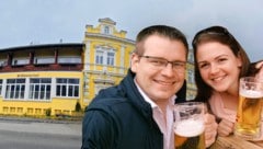 Die früheren Pächter vom Damböckhaus am Schneeberg werden ab Mai in St. Johann bei Ternitz aufkochen.  (Bild: Krone KREATIV/Doris Seebacher, privat)