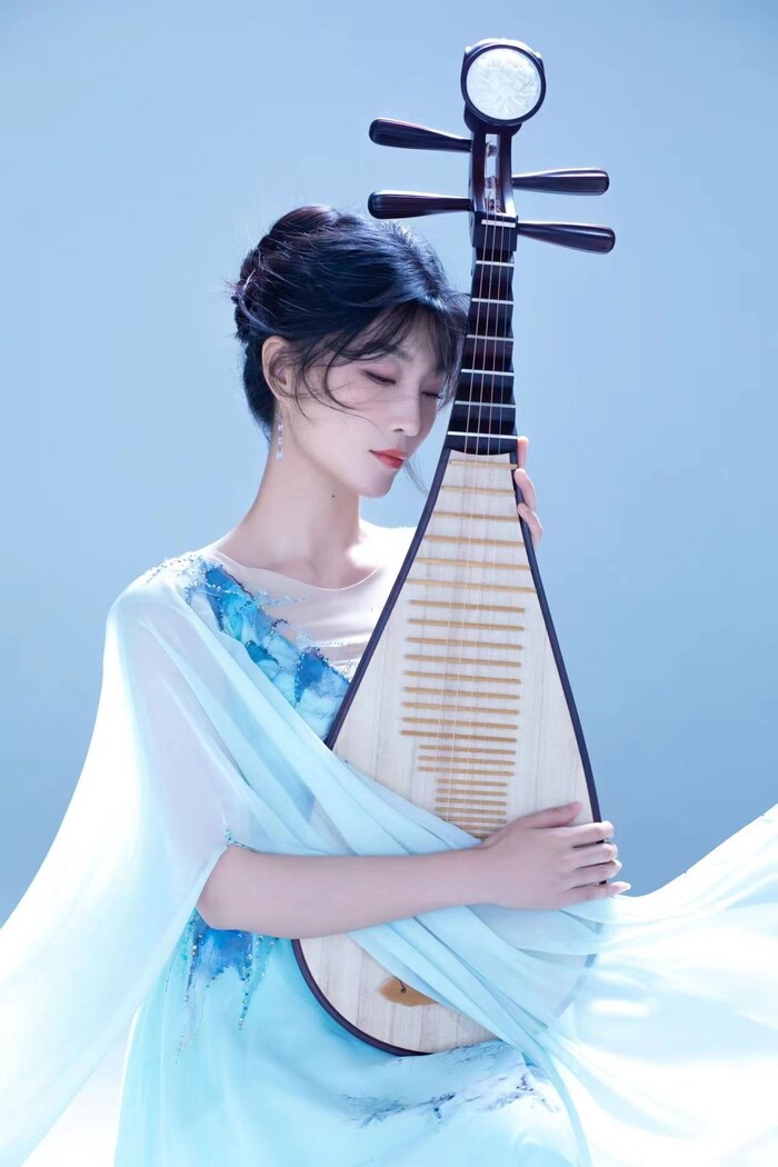 YANG TINGTING