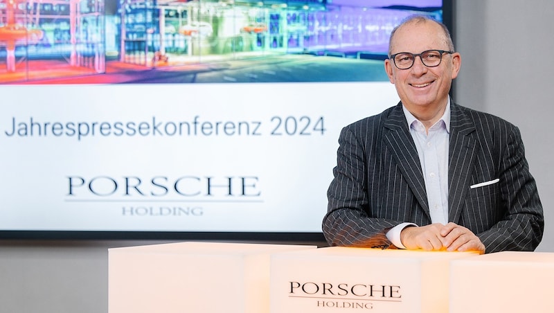 Porsche Holding boss Hans Peter Schützinger (Bild: Kawka)