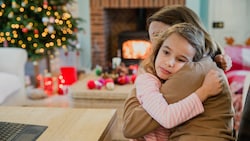 Liebe, Geborgenheit, Vertrauen – wohl die schönsten Geschenke zu Weihnachten! Doch nicht jedes ...