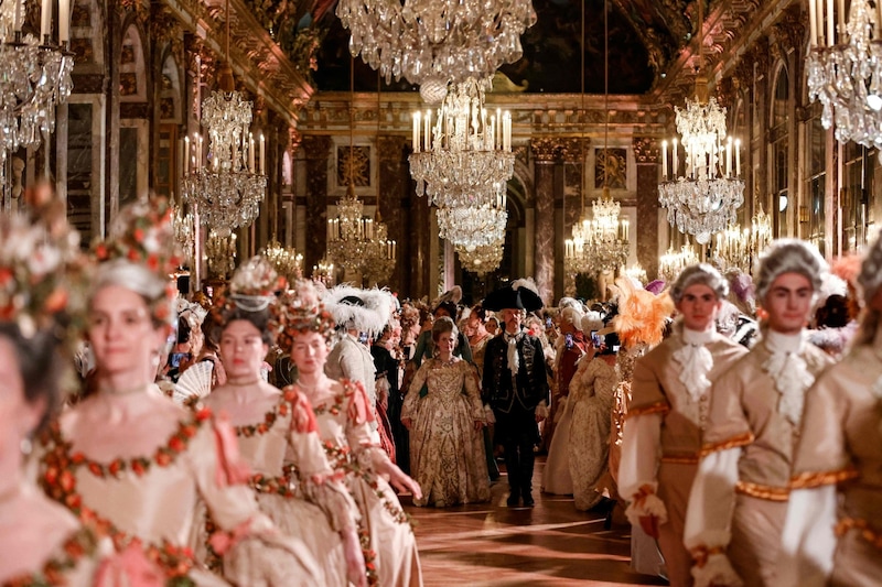 Prunk und Pracht: Alltagsleben in Versailles: Marie Antoinette litt darunter. (Bild: picturedesk.com/LUDOVIC MARIN / AFP / picturedesk.com)