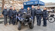 Mikl-Leitner und Schneeberger mit dem Team des Ordnungsdienstes auf Lokalaugenschein in der ...
