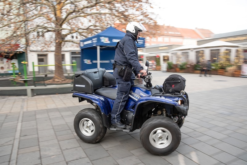 Mit Quad, Fahrrädern und zu Fuß sorgt der Ordnungsdienst für ein friedvolles Miteinander.  (Bild: Doris_SEEBACHER)