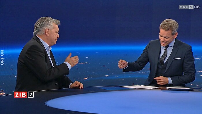 Werner Kogler im „ZiB 2“-Studio mit Martin Thür am Donnerstagabend