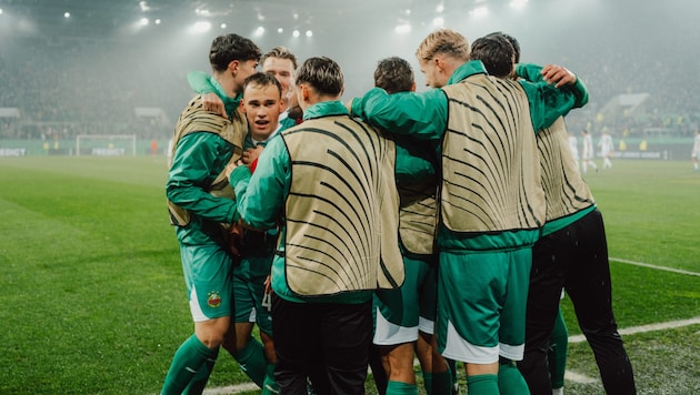 Großer Jubel beim SK Rapid nach dem deutlichen 3:0-Erfolg gegen Kopenhagen. (Bild: GEPA/GEPA pictures)