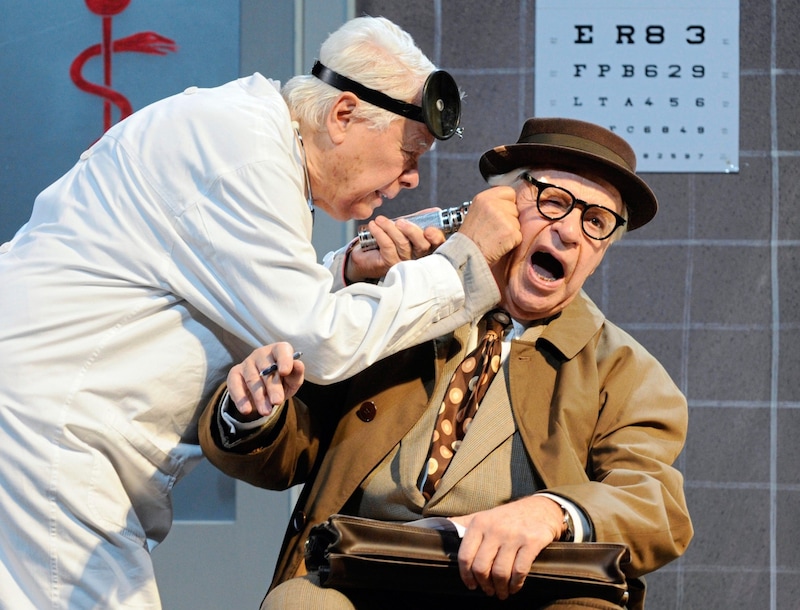 Legenädrer Erfolg am Wiener Volkstheater: Peter Weck und Harald Serafin als geniales Duo in „Sonny Boys“. (Bild: ORF / FIRST LOOK/ORF)