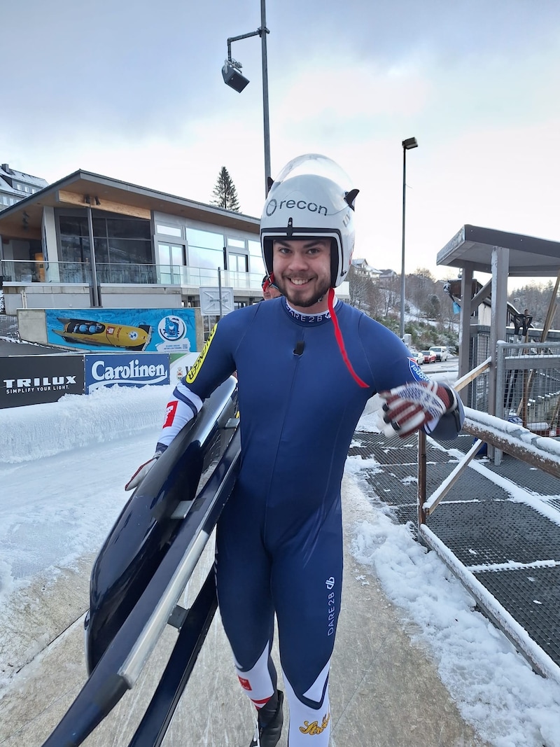 Noah Kallan jubelte über den Sieg in Winterberg. (Bild: zVg)