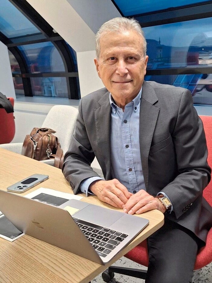 Professor Selman Uranüs visits the "Steirerkrone" editorial team