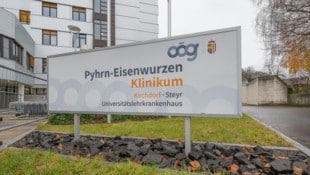 Am Krankenhaus in Kirchdorf/Krems ist es zu einem bedenklichen Todesfall gekommen. Im Verdacht steht ein Arzt, der zwei Patienten Medikamentenüberdosen verabreicht haben soll. (Bild: Haijes Jack/© Copyright 2021 Jack Haijes)