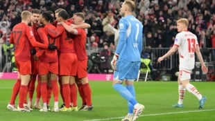 Großer Jubel bei den Bayern-Spielern: Gegen RB Leipzig haben sich die Münchner letztlich klar durchgesetzt … (Bild: GEPA)