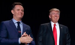 Mark Burnett hat Trump mit seiner Show berühmt gemacht. 