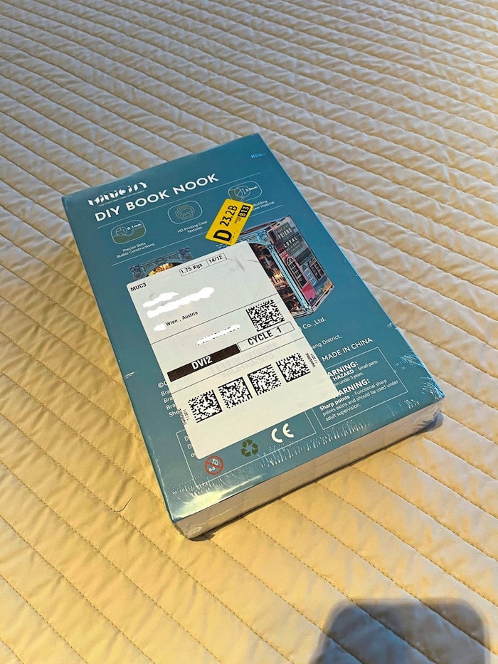 Was sich in diesem Amazon-Packerl wohl verbirgt?