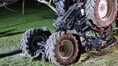 Mit diesem Traktor verunfallten die Jugendlichen. (Bild: FF Lohnsburg)