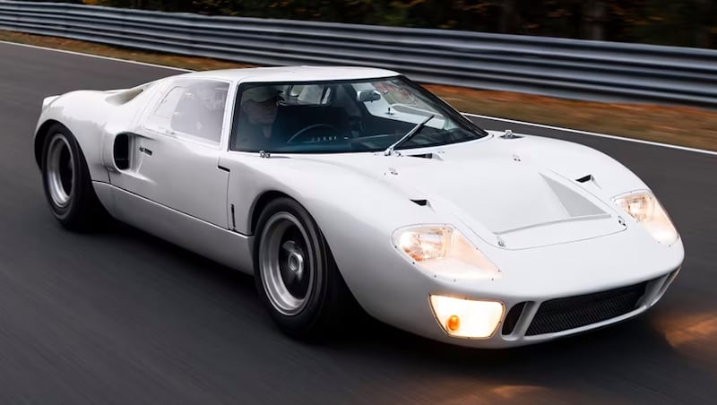 Ford GT40 Lightweight (Bild: Mecum Auctions)