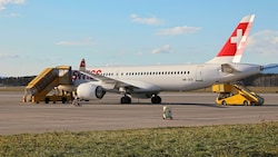 Die Swiss-Ersatzmaschine am Grazer Airport (Bild: Jauschowetz Christian)