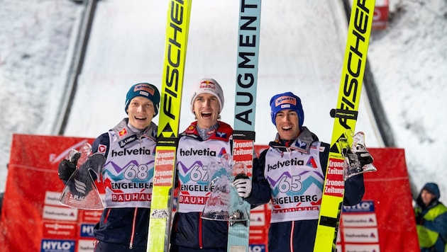 Jan Hörl, Daniel Tschofenig and Stefan Kraft (from left to right) (Bild: GEPA/GEPA pictures)