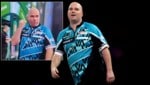 Rob Cross sorgte mit einer obszönen Geste für einen Eklat bei der Darts-WM. (Bild: AP ( via APA) Austria Presse Agentur/ASSOCIATED PRESS, X/NickEFC_)