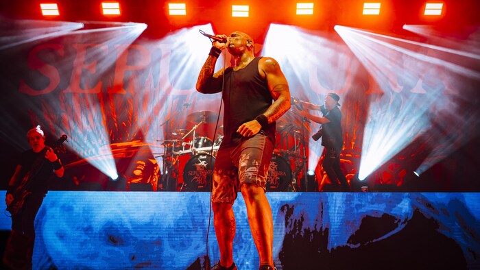 Sepultura frontman Derrick Green at the last Austrian gig for the time being in November 2024 at ...