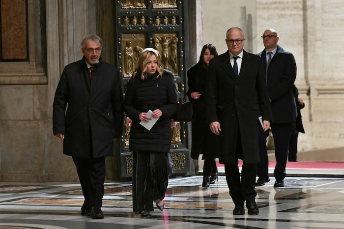 An der Zeremonie beteiligte sich auch die italienische Premierministerin Giorgia Meloni.