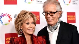 Jane Fonda mit Richard Perry im Jahr 2015 (Bild: Chris Pizzello/Invision/AP)