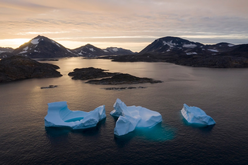 Ravinder and his colleagues found that the measurements with the two technologies differed only slightly: In the inner area of the ice sheet, they were only 0.2 centimeters apart per year. In the melting zone at the edge of the ice sheet, the difference was 3.3 centimetres per year. (Bild: AP)