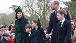 Prinzessin Kate mit den Kindern Louis, Charlotte und George (v.l.n.r.) und Prinz William (Bild: AP)