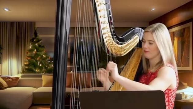 Katharina Liensberger schickt musikalische Weihnachtsgrüße. (Bild: Screenshot/Instagram_liensberger.katharina)