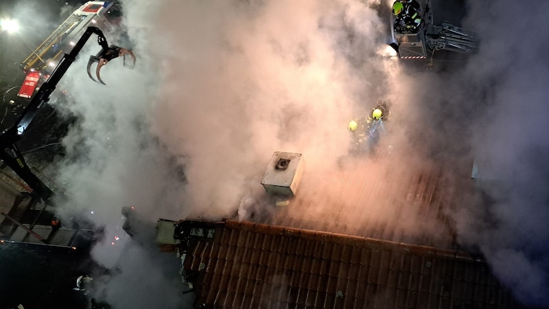 Es kam zu einer starken Rauchentwicklung. (Bild: Bezirksfeuerwehrkommando Villach-Land)