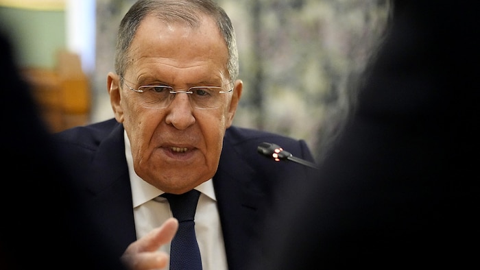 Russlands Außenminister Sergej Lawrow: „Präsenz von NATO-Truppen in der Ukraine wird nicht ...