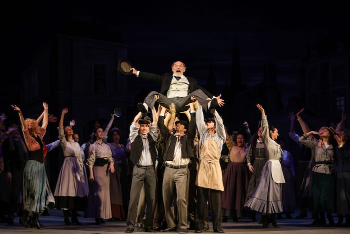 Karl Markovics (Alfred P. Doolittle), Vienna State Ballet, Chorus of the Vienna Volksoper, ...