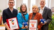 Robert Krotzer, Elke Kahr, Claudia Klimt-Weithaler und Manfred Eber (v. li.) deckeln ihr eigenes ...