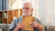 Plötzlich Witwer – was bleibt, sind Erinnerungen an die gemeinsame Zeit.