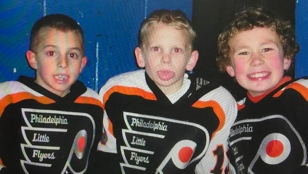 Trevor Gooch (right) posted the childhood photo after the death of his friends Johnny and Matthew Gaudreau. (Bild: zVg/Gooch)