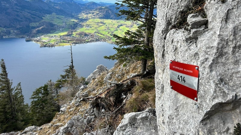 Solche Schilder mit der Nummer 414 wurden gestohlen (Bild: Naturfreunde Gmunden)