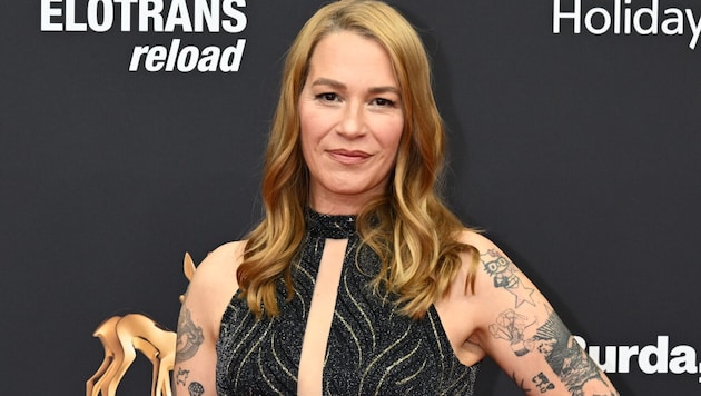 Franka Potente spricht erstmals über ihre Brustkrebs-Erkrankung. Seit diesem Sommer gilt die „Lola rennt“-Darstellerin als geheilt. (Bild: picturedesk.com/Felix Hörhager / dpa )