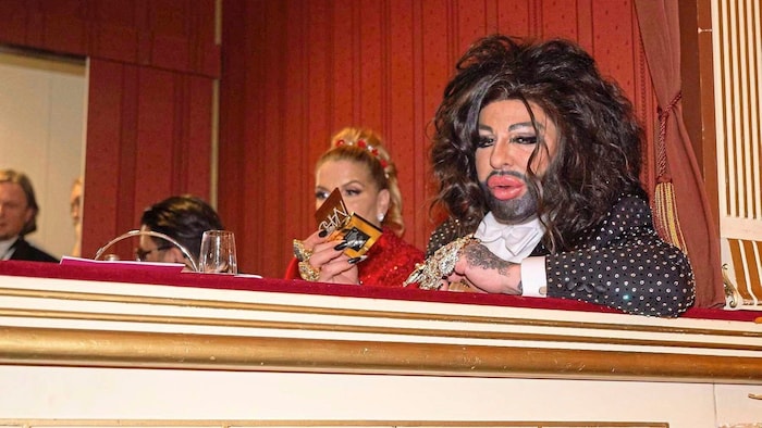 Harald Glööcklers Outfit am Opernball erweckte Aufsehen – im negativen Sinne.