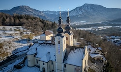 Die Wallfahrtskirche in Maria Rain thront hoch über dem Rosental. Anlässlich des Heiligen Jahres ...