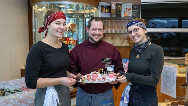 Konditormeister Alexander Pichlmaier aus Saalfelden mit Magdalena  und Anna Michaela (Bild: Hölzl Roland)