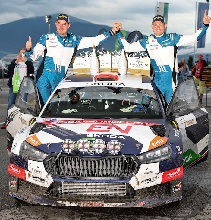 Gerald Winter (left) and Simon Wagner recently won the national championship title four times.