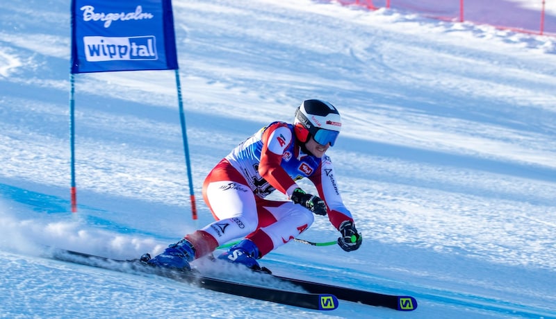 Neben der Backstube steht Volgger bei Paraski-Rennen am Start – mit nur einem Stock. Der begrabene Traum vom alpinen Skizirkus lebt zum Teil wieder auf. (Bild: clemens derganc)