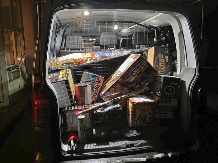 Illegale Feuerwerkskörper im Visier: Die Polizei kontrolliert vor allem an der Grenze zu ...