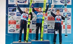 Jan Hörl, Stefan Kraft und Daniel Tschofenig (von li. nach re.) ließen den ÖSV jubeln.