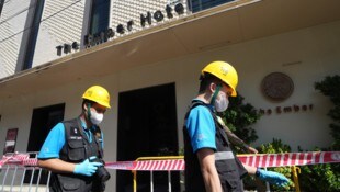Das Ember Hotel liegt nur wenige Minuten von der Backpackermeile Khaosan Road entfernt und weist ...
